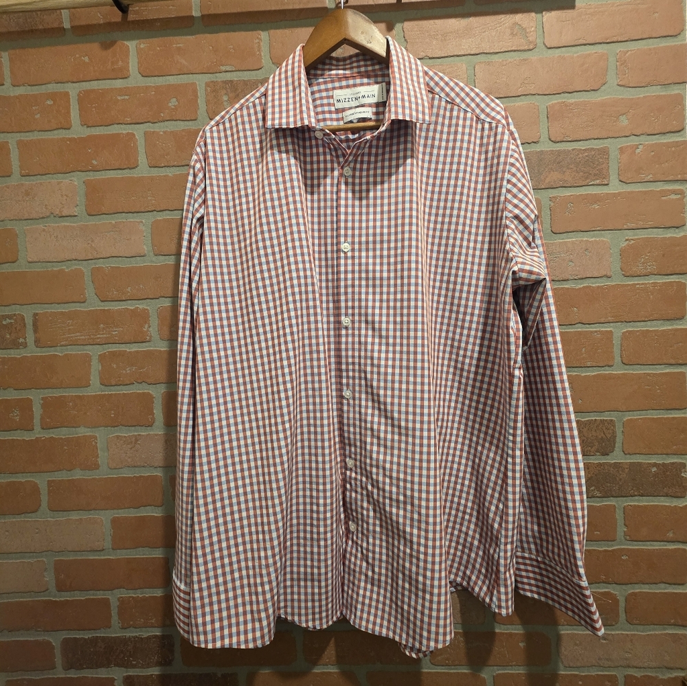 Mizzen And Main Red and White Checkered Shirt XL‎       Bin 14